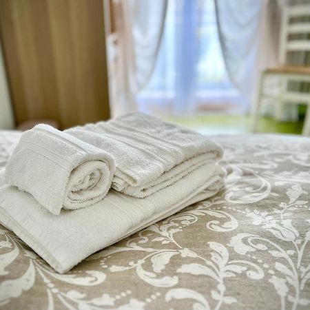 Bed&Breakfast Villa Lorena ฟอร์เต เดย์ มาร์มี ภายนอก รูปภาพ