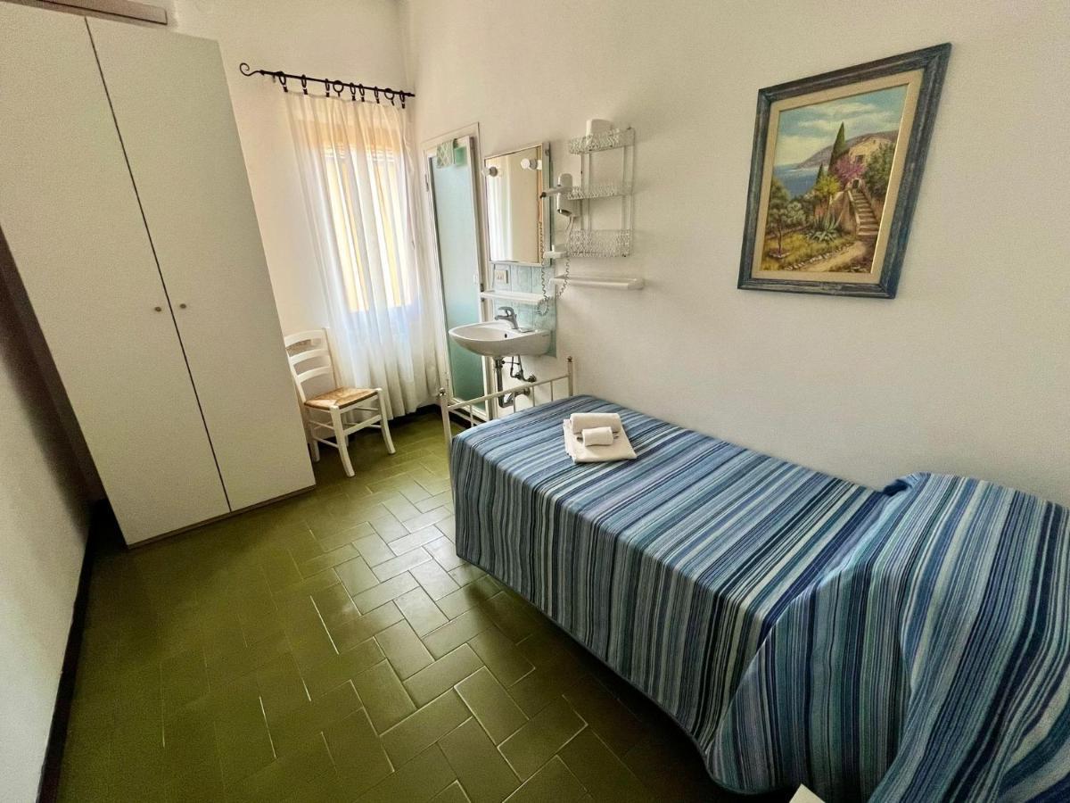 Bed&Breakfast Villa Lorena ฟอร์เต เดย์ มาร์มี ภายนอก รูปภาพ