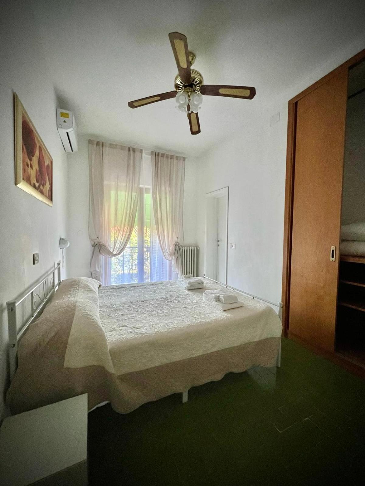 Bed&Breakfast Villa Lorena ฟอร์เต เดย์ มาร์มี ภายนอก รูปภาพ