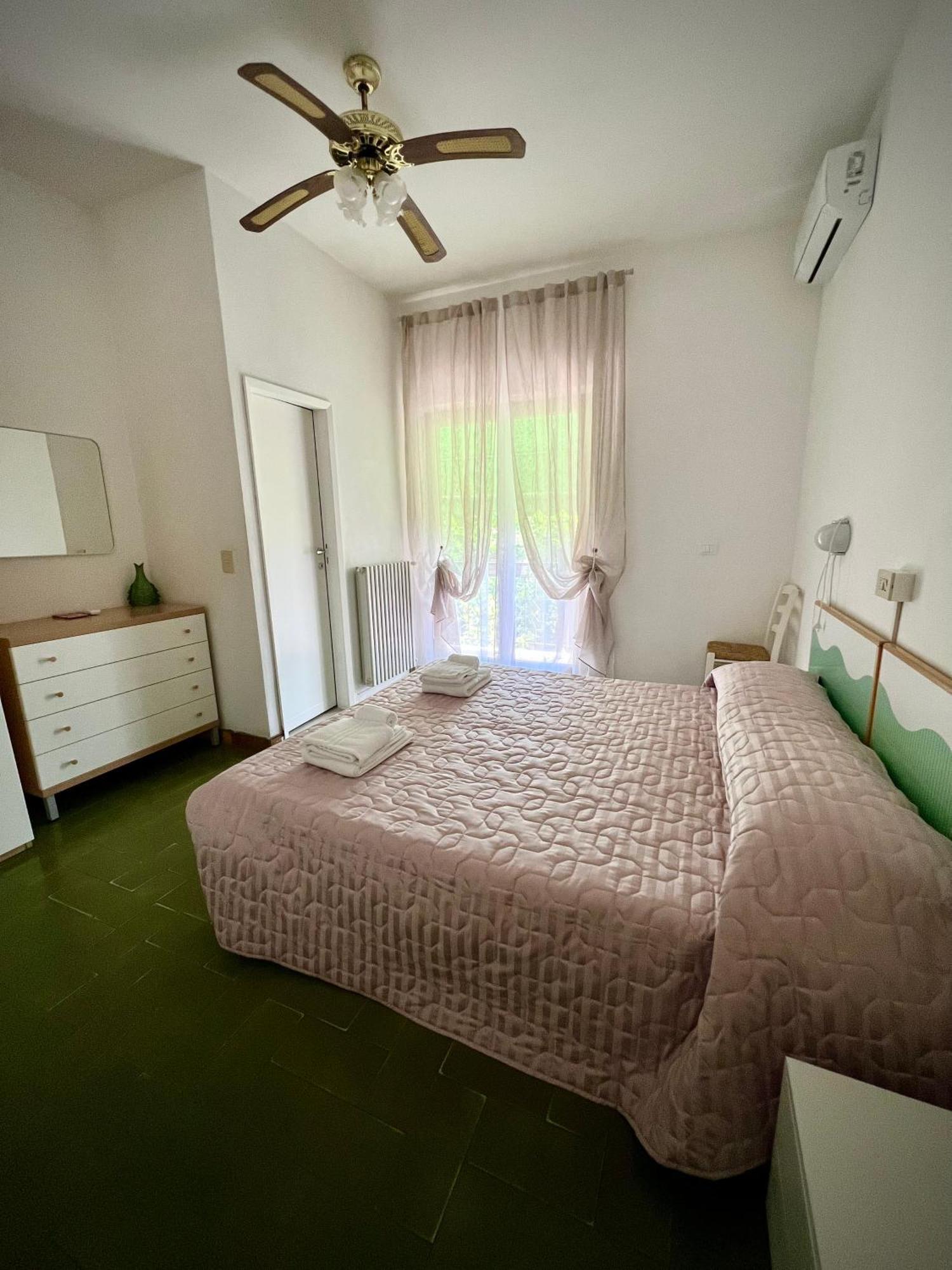 Bed&Breakfast Villa Lorena ฟอร์เต เดย์ มาร์มี ภายนอก รูปภาพ